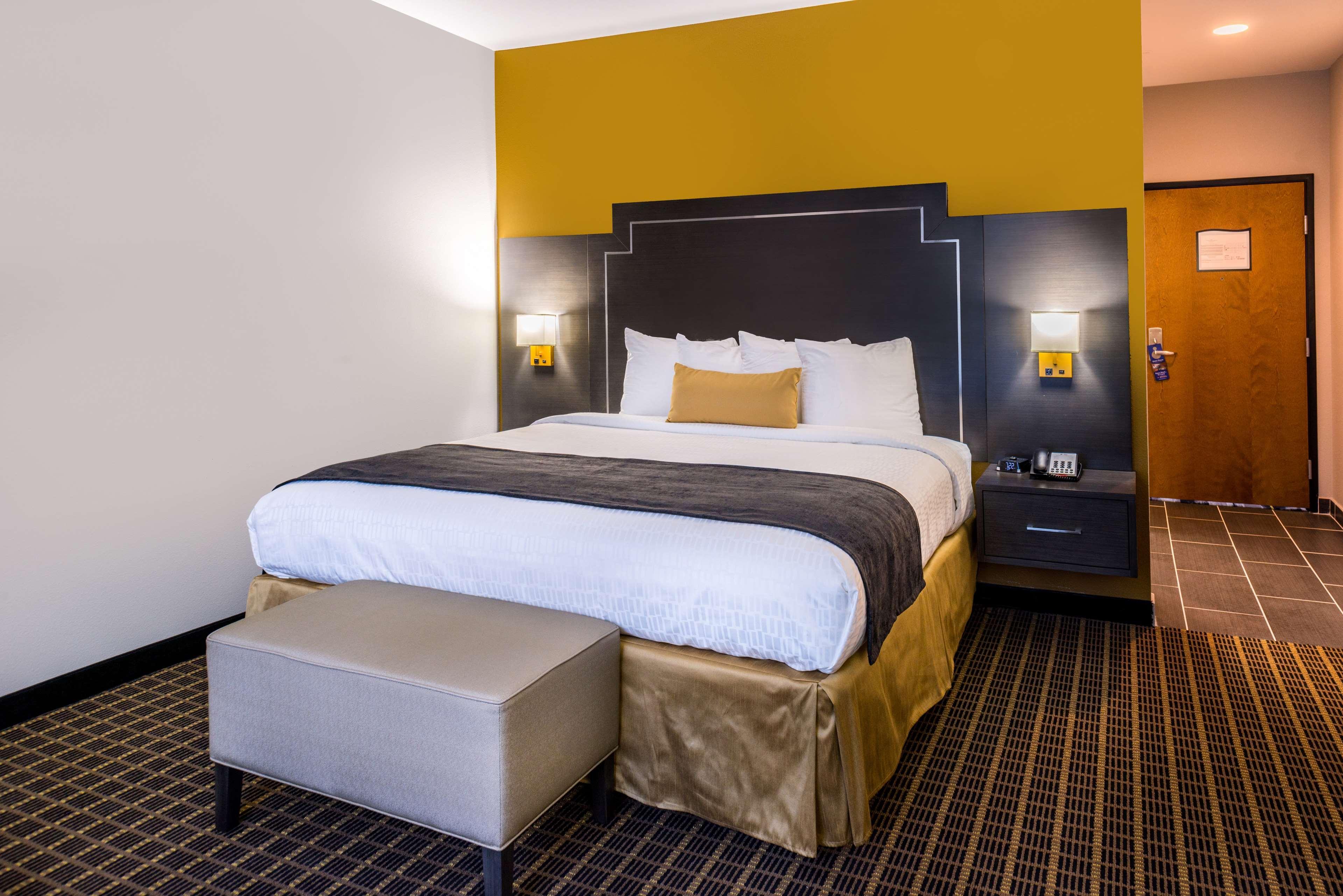 Best Western Plus Regency Park Walker Exteriör bild