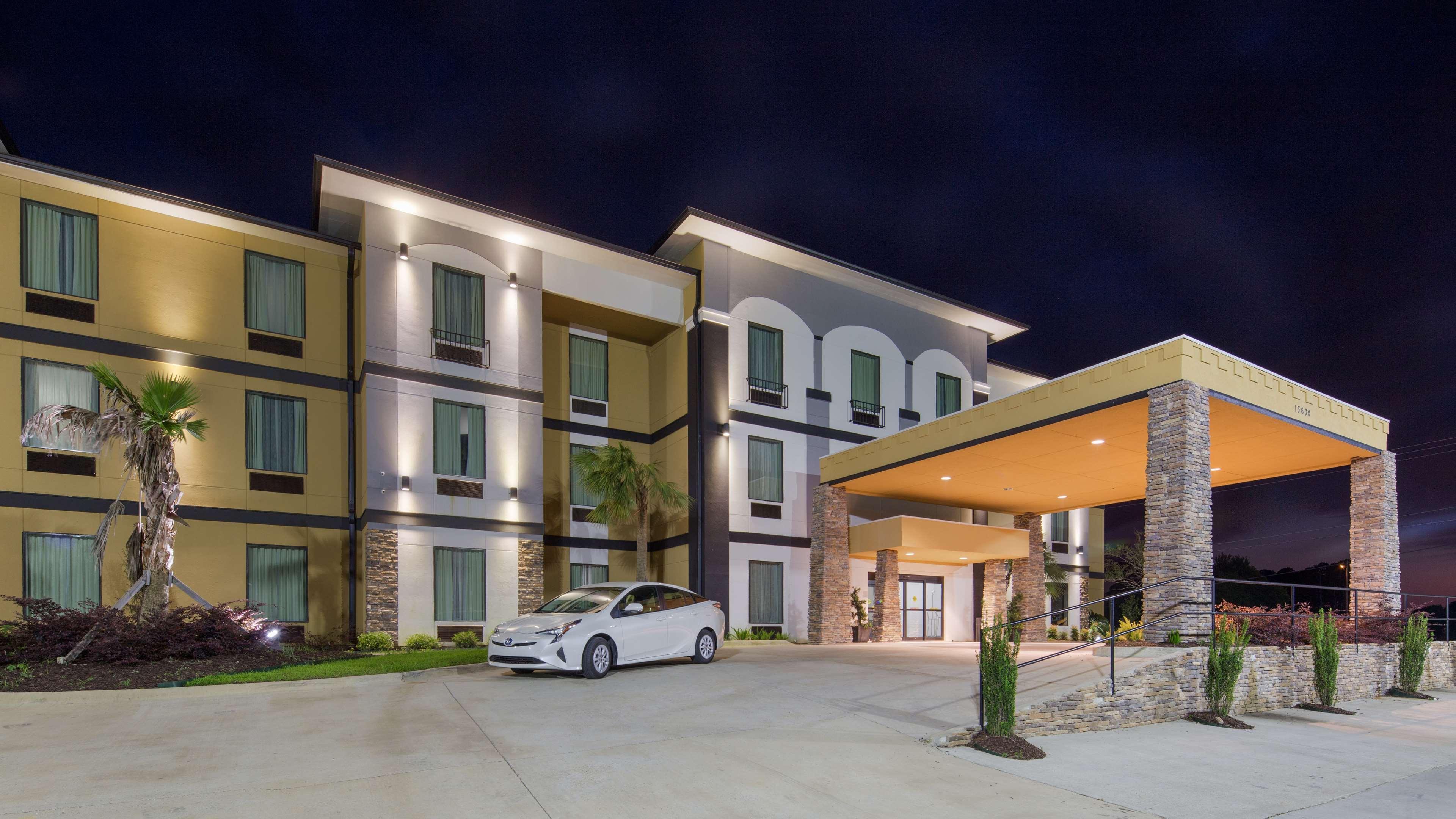 Best Western Plus Regency Park Walker Exteriör bild