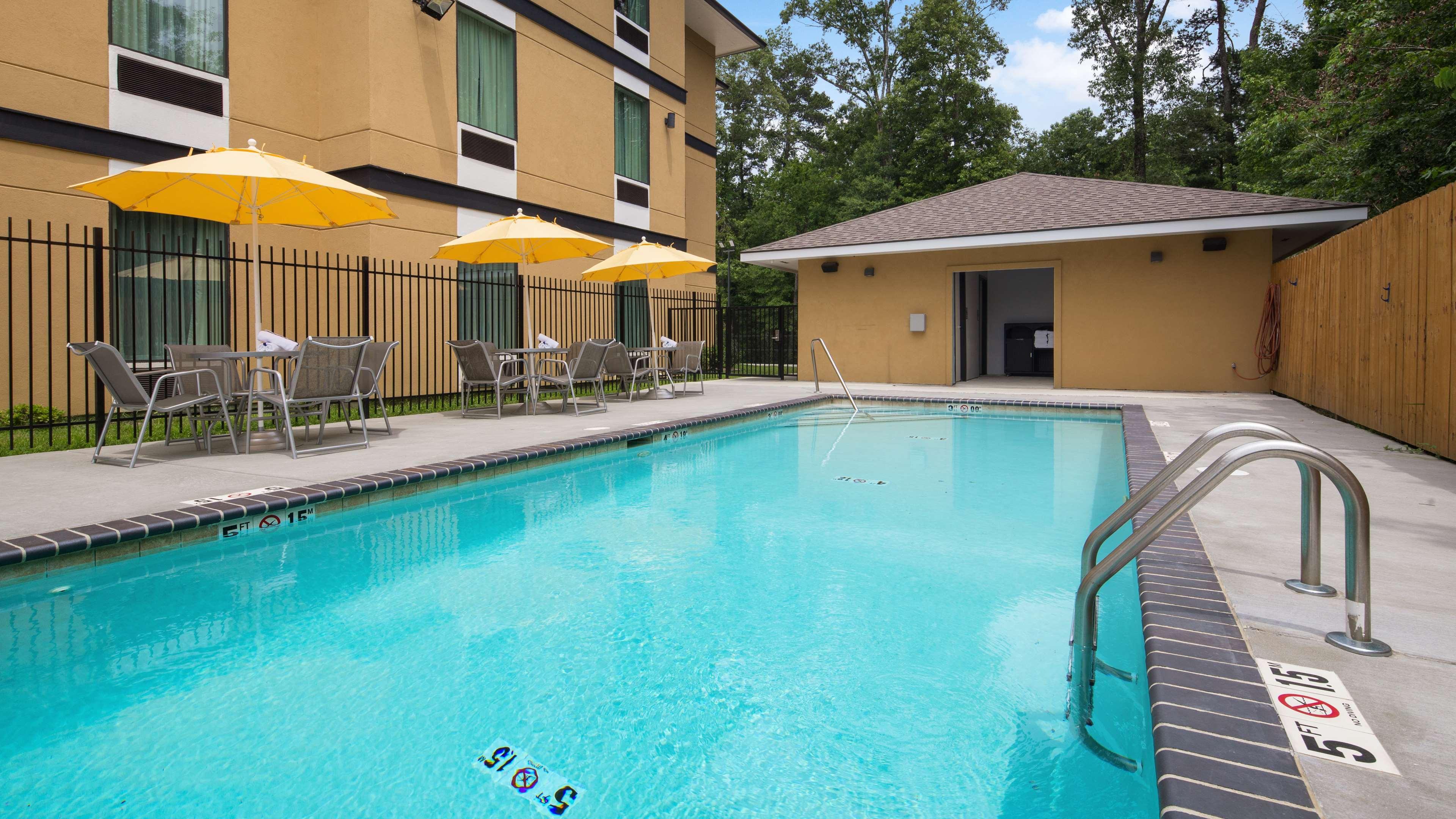 Best Western Plus Regency Park Walker Exteriör bild