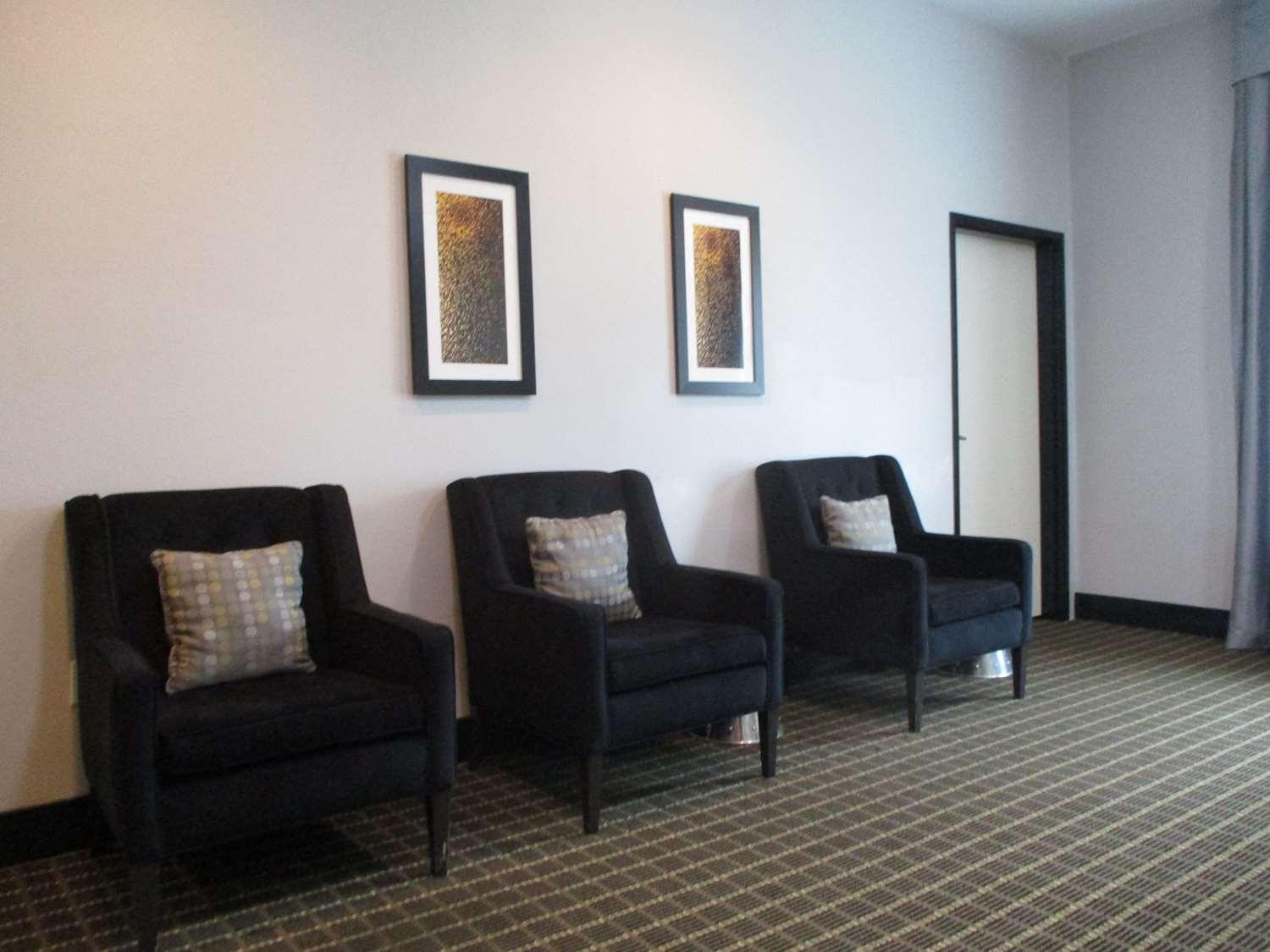 Best Western Plus Regency Park Walker Exteriör bild